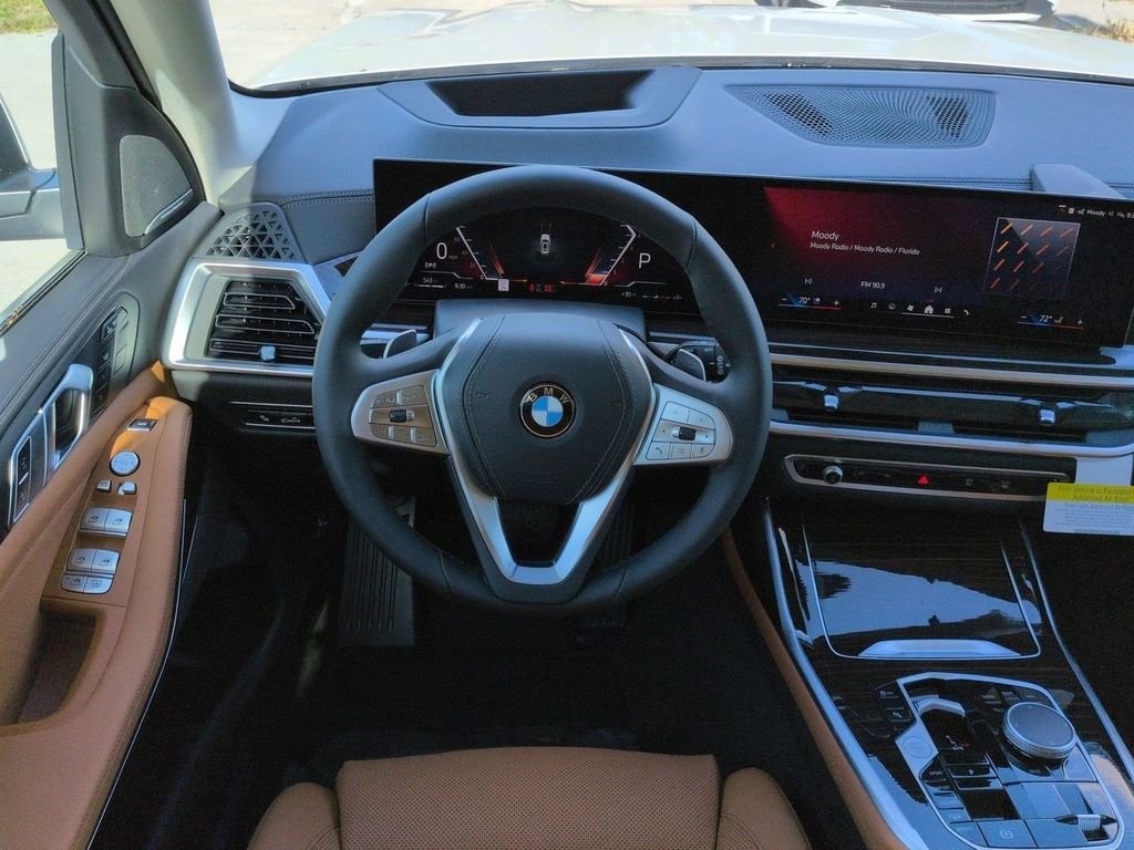 New 2027 Mineral White Metallic BMW xDrive40i image 16