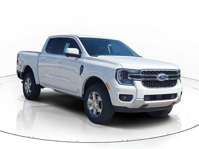 New 2026 Oxford White Ford Lariat image 3