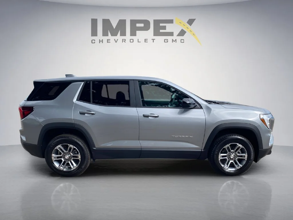 New 2027 Sterling Metallic GMC Elevation image 6