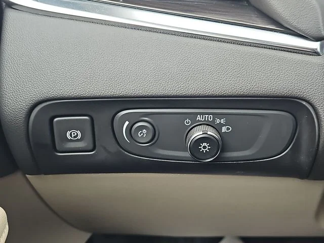 Used 2019 White Buick Premium Group image 20