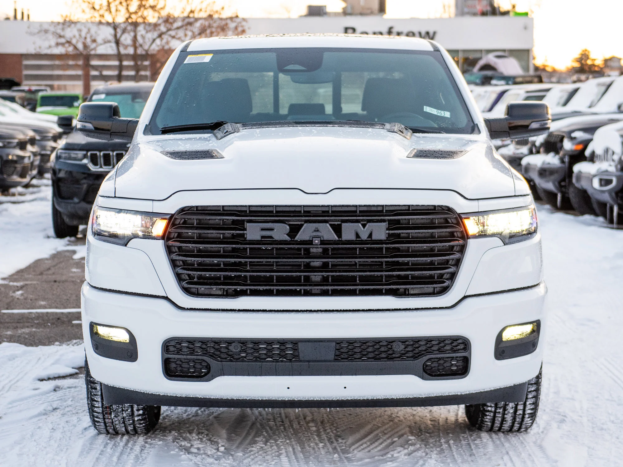 New 2026 White RAM Sport* HEMI V8 image 9