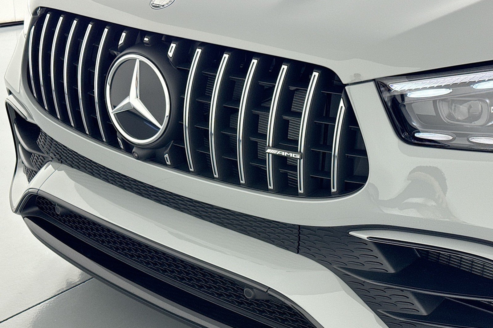 New 2026 MANUFAKTUR Alpine Grey Mercedes-Benz AMG® GLE 63 S 4MATIC+ Coupe image 12