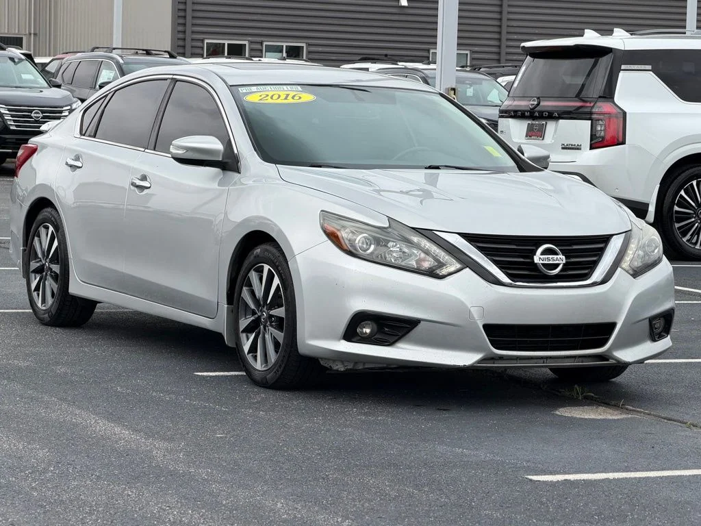Used 2016 Nissan Altima SL with VIN 1N4AL3AP5GC293367 for sale in Shelbyville, TN