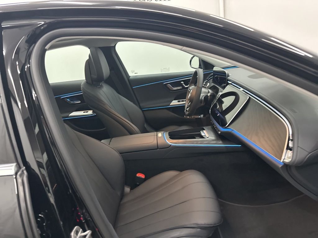 2026 Mercedes-Benz E-Class E350 - Photo 28