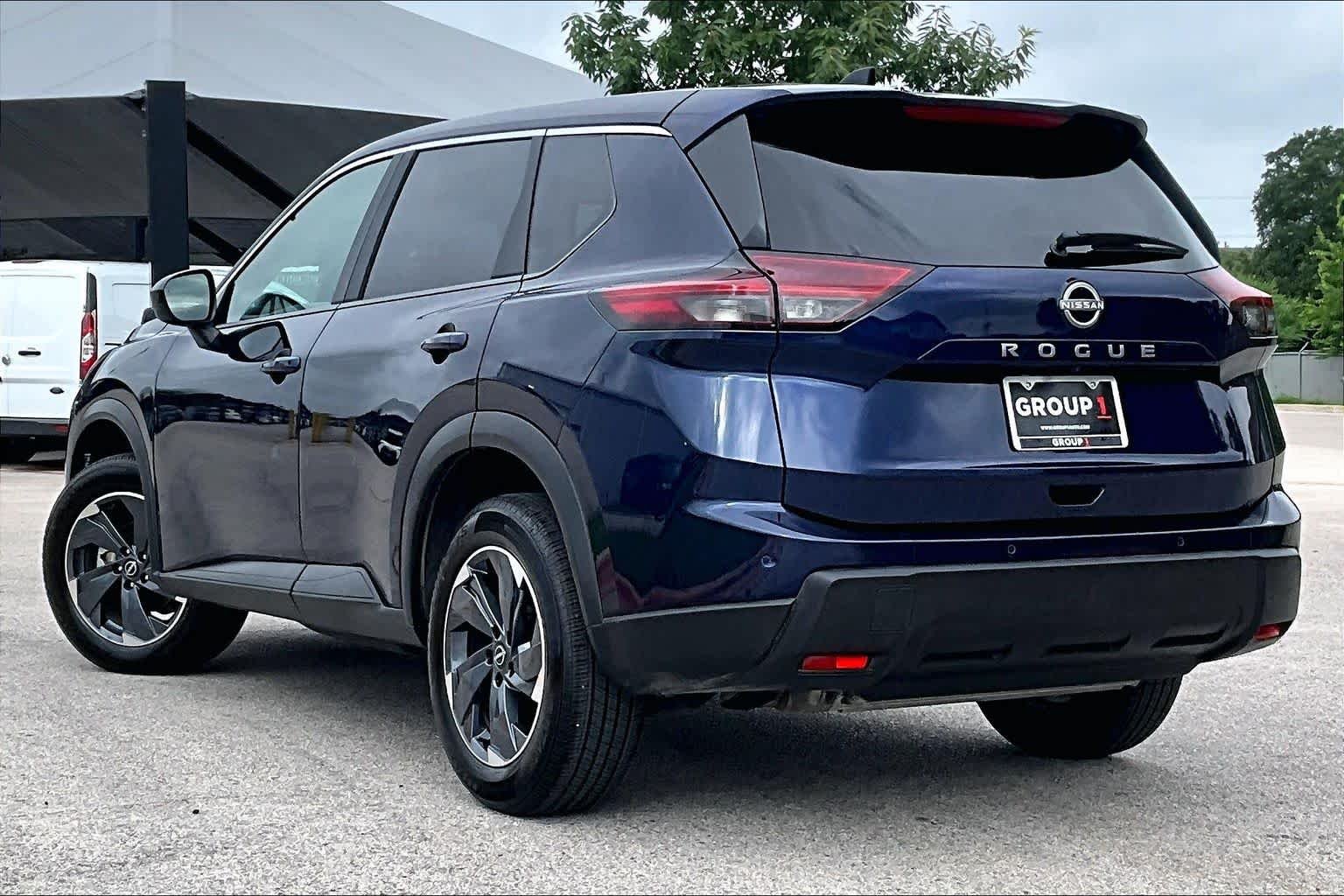 Certified Used 2025 Deep Ocean Blue Pearl Nissan SV image 12