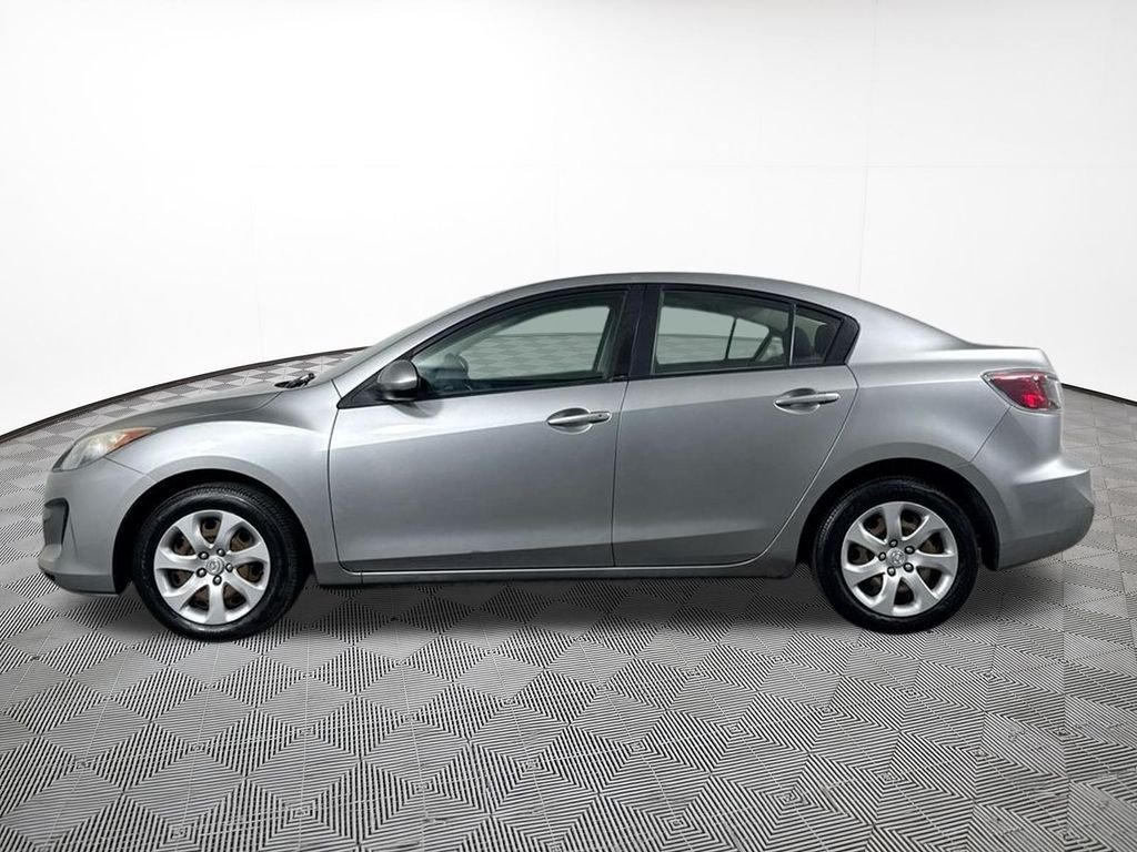 Used 2013 Mazda MAZDA3 i Sport with VIN JM1BL1U73D1791184 for sale in Eau Claire, WI