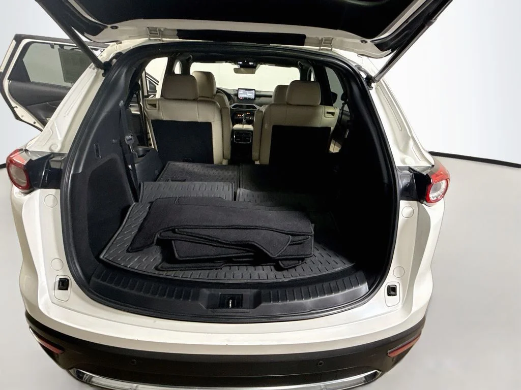 Used 2020 Snowflake White Pearl Mica Mazda Grand Touring image 26