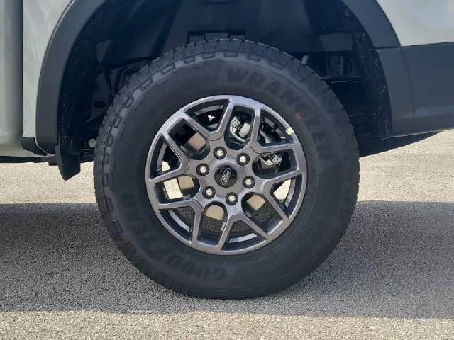 New 2026 Avalanche Ford XLT image 8