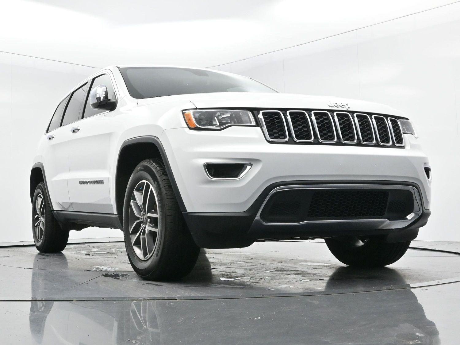 Used 2021 Bright White Clearcoat Jeep Limited image 43
