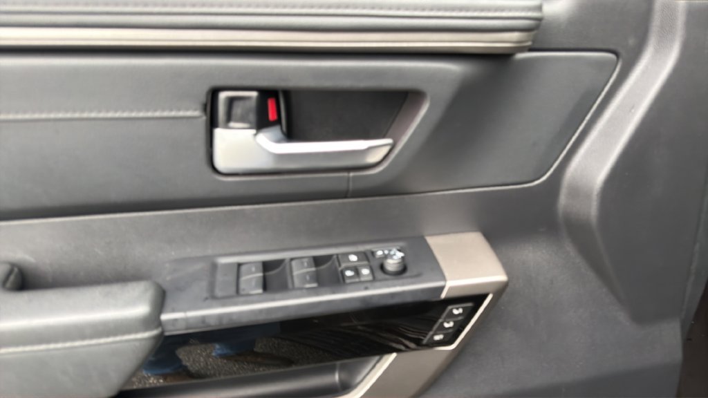 Used 2024  Toyota Limited image 21