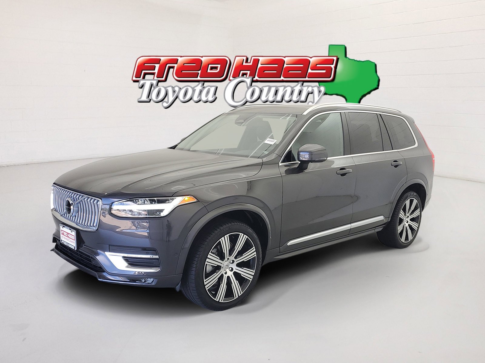 2024 Volvo XC90 B5 Plus Bright theme 4WD's photo