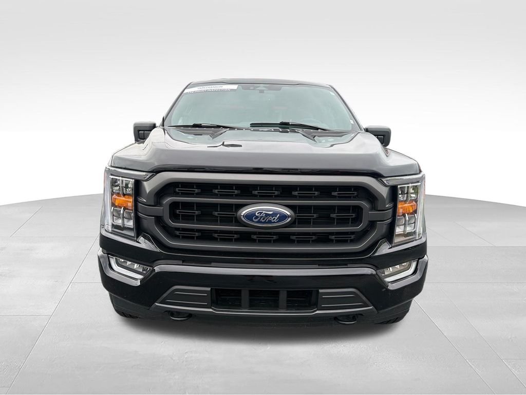 Used 2023 Black Ford XLT image 10