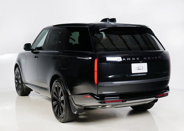 New 2026 Santorini Black Land Rover SE image 30