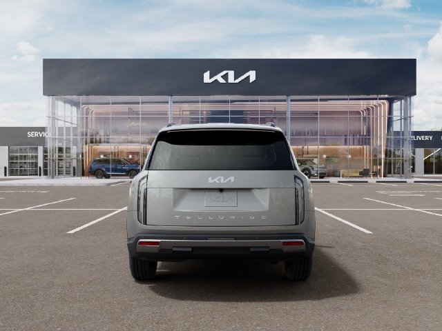 New 2027 Ivory Silver Kia S image 5