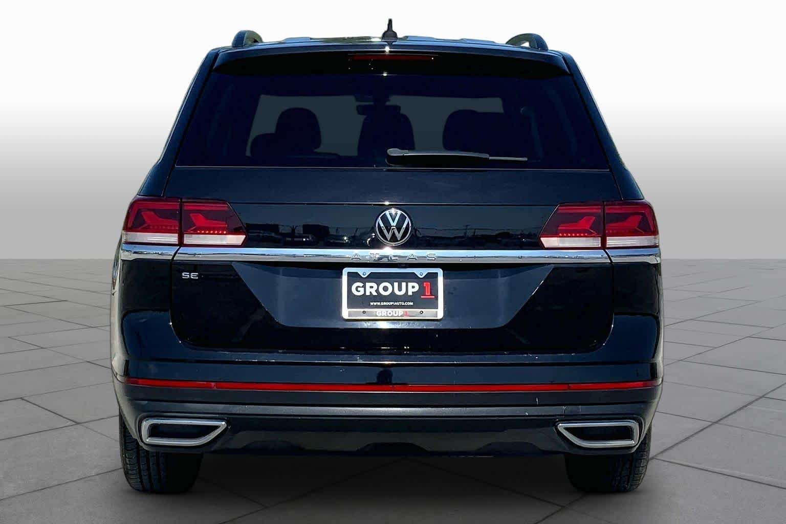 Used 2022 DEEP BLACK PEARL EFFECT Volkswagen 2.0T SE image 5