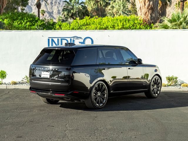 Used 2024 Santorini Black Metallic Land Rover SE image 6