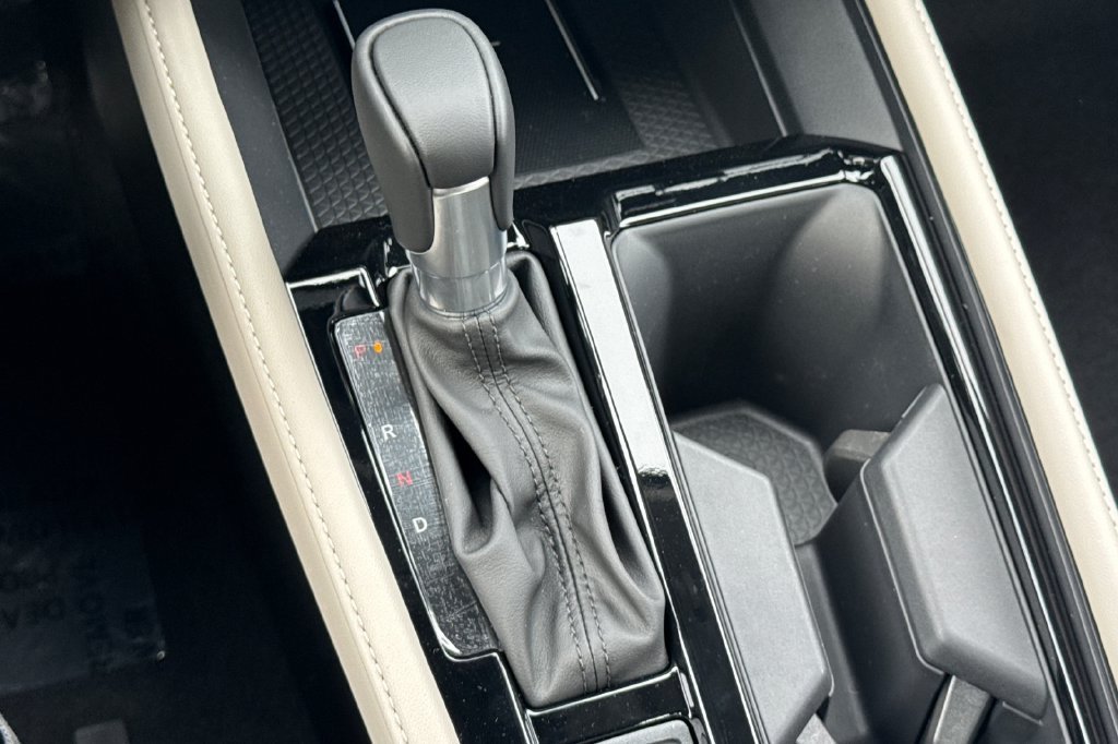 New 2026 Platinum White Pearl Honda Touring image 20