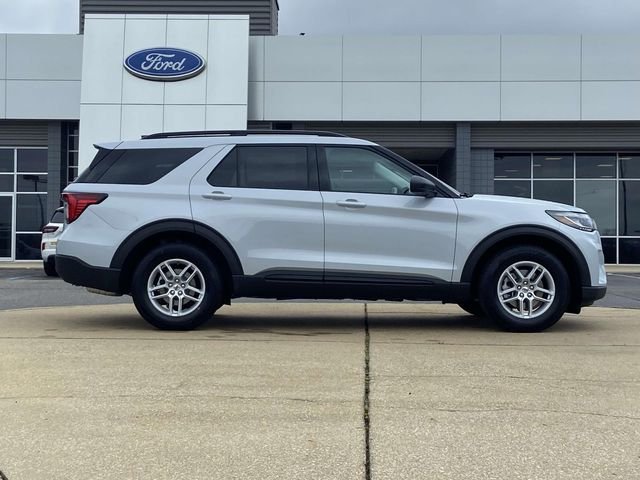 New 2026 Space White Metallic Ford Active image 22