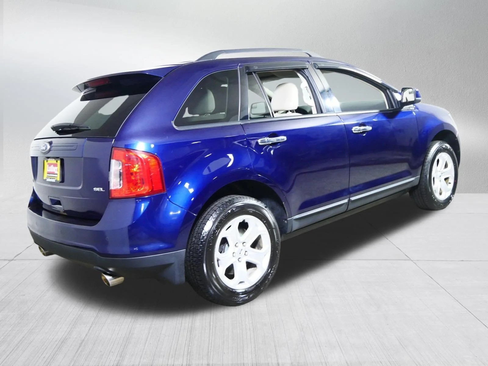 Used 2011 Kona Blue Metallic Ford SEL image 7