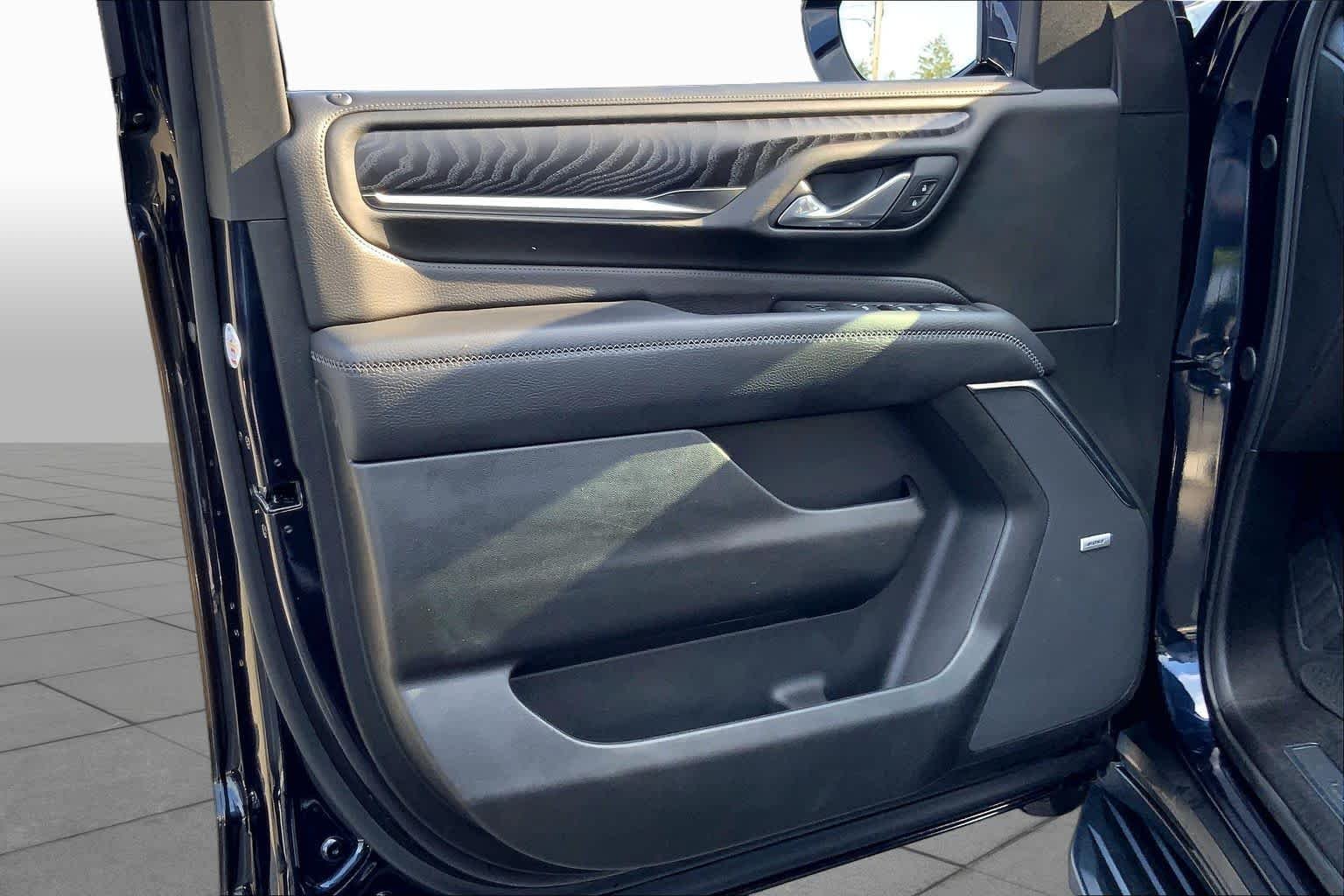 Used 2024 Midnight Blue Metallic GMC Denali image 22