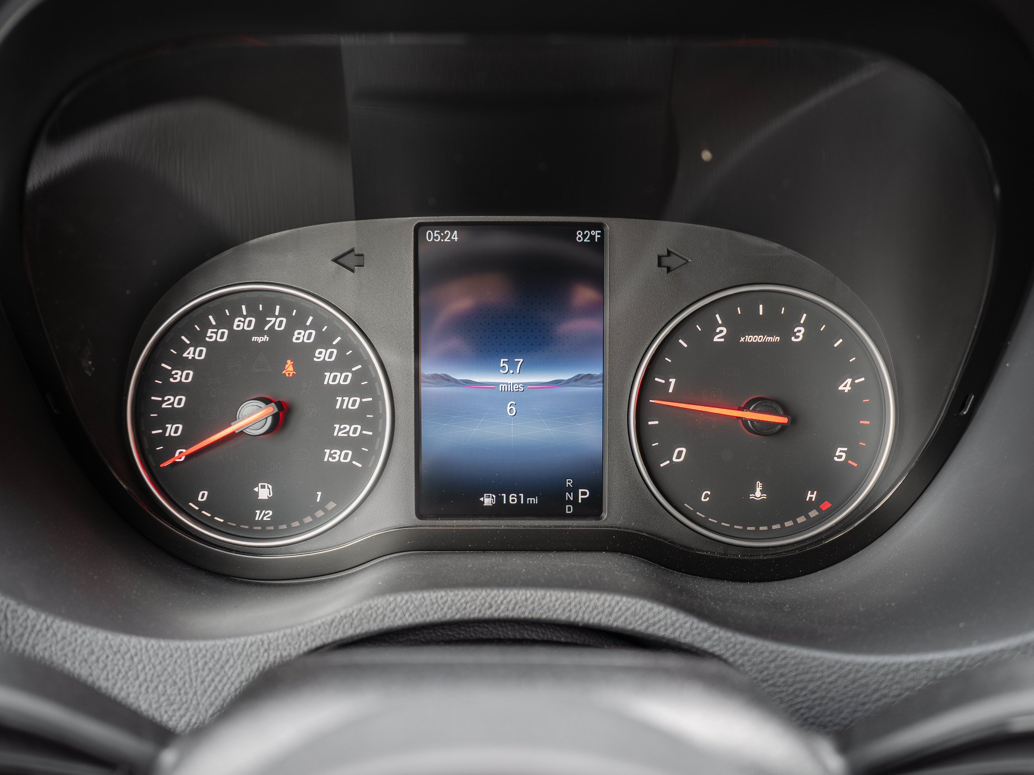 New 2026 ARCTIC WHITE Mercedes-Benz  image 24