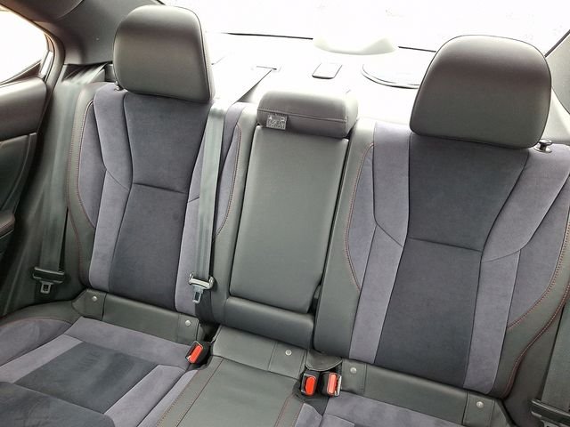 Used 2022 Silver Subaru Limited image 18
