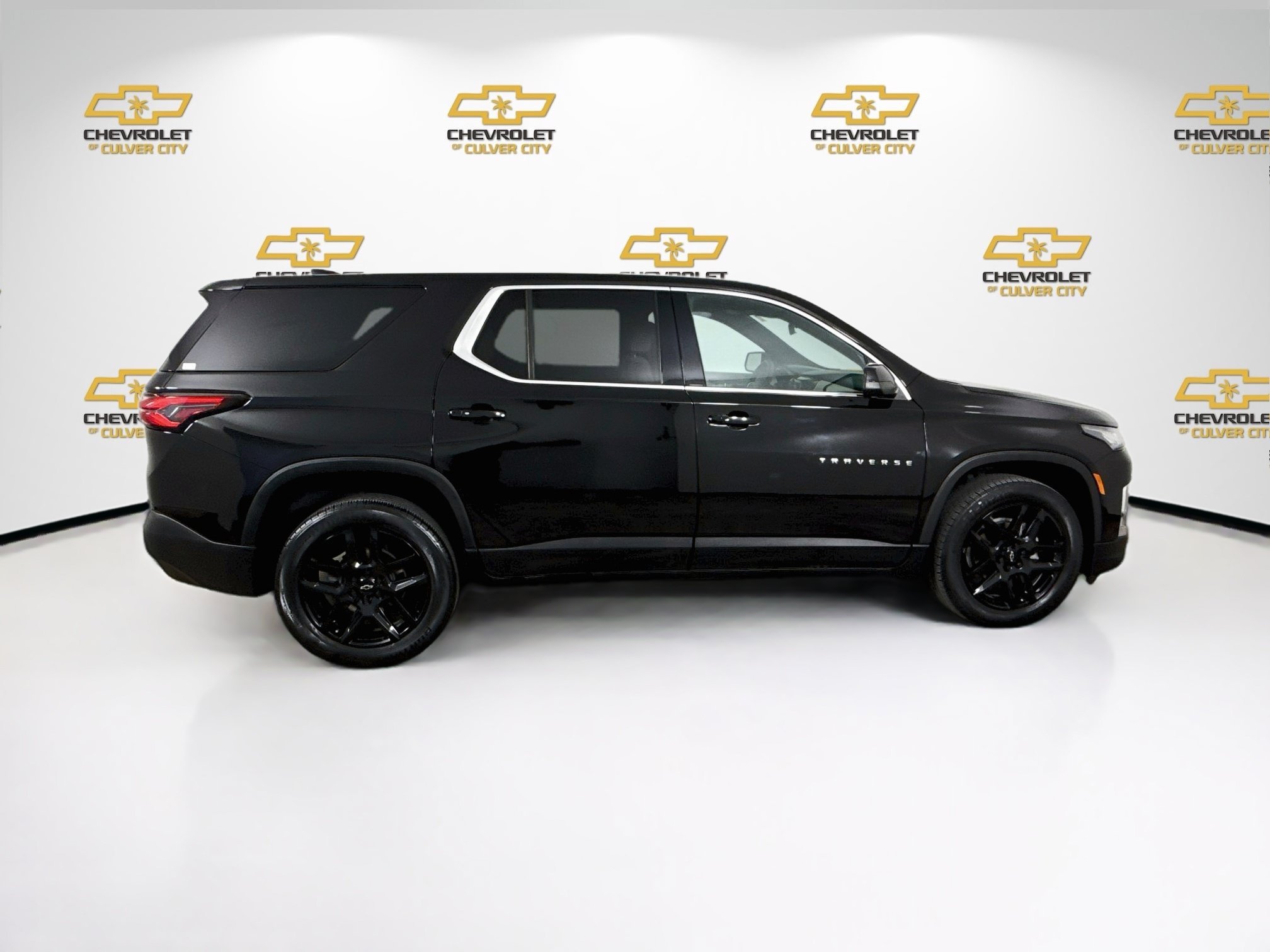 Used 2022 Mosaic Black Metallic Chevrolet LS image 9
