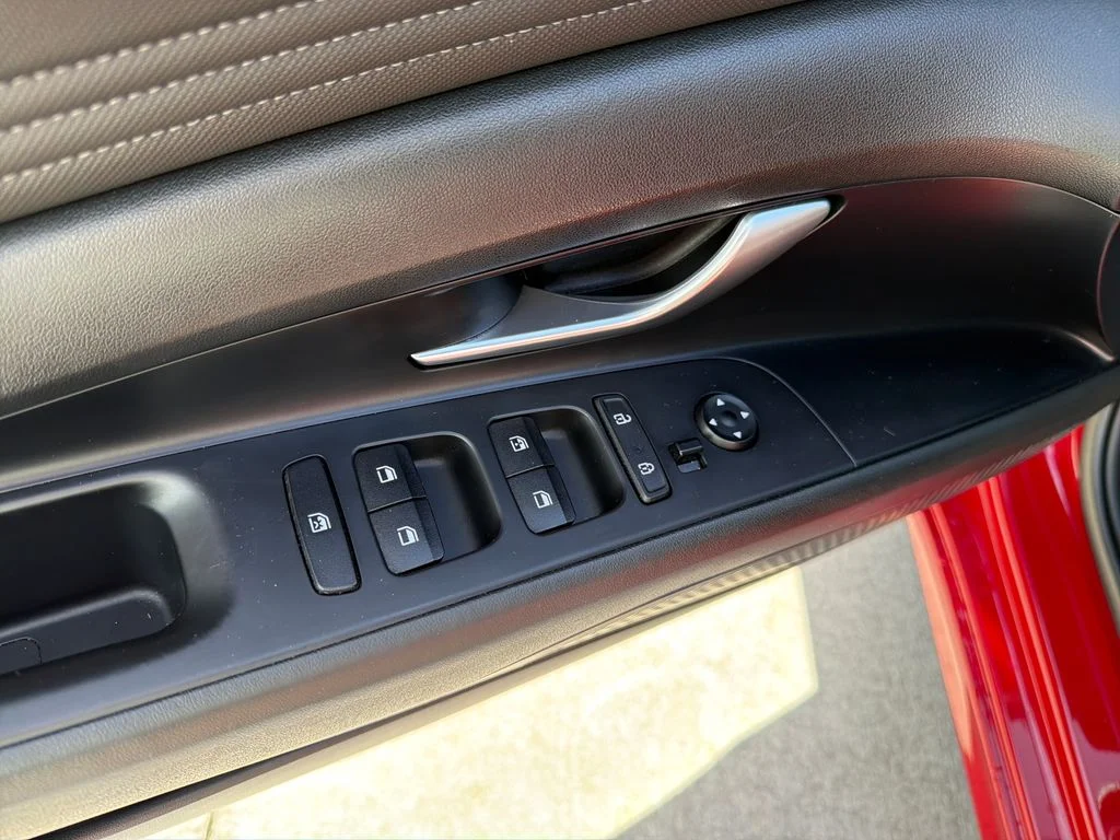 Used 2021 Red Hyundai SEL image 15
