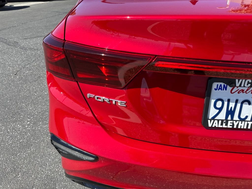 Used 2021 Red Kia LXS image 7