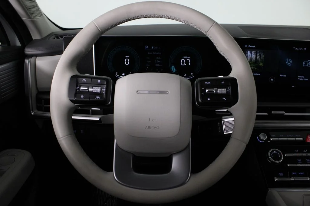 Used 2026 White Hyundai SE image 26