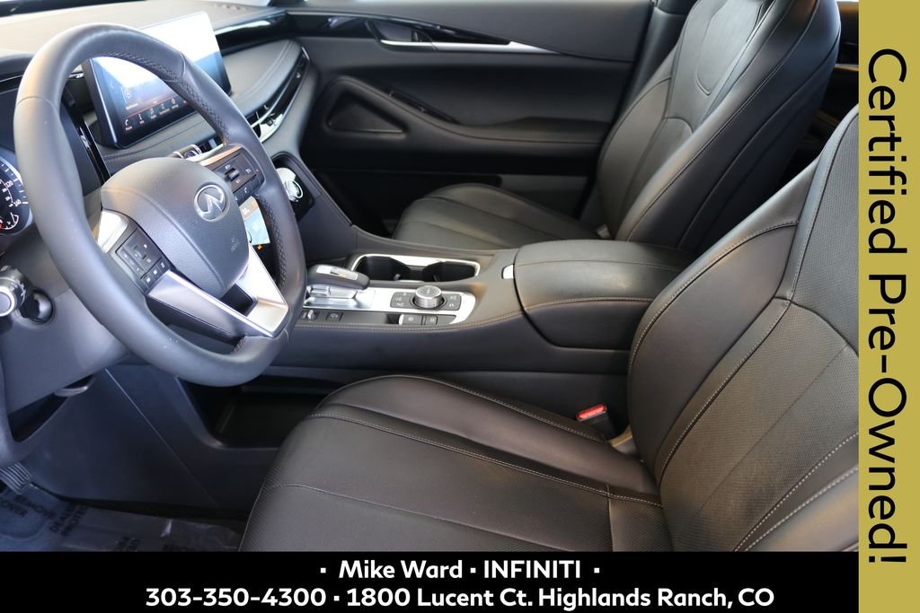 Certified Used 2025 Black INFINITI PURE image 4