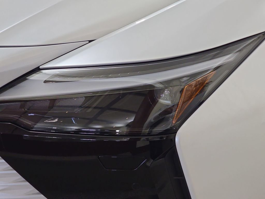 New 2026 Oxygen White Lexus PREMIUM AWD image 32
