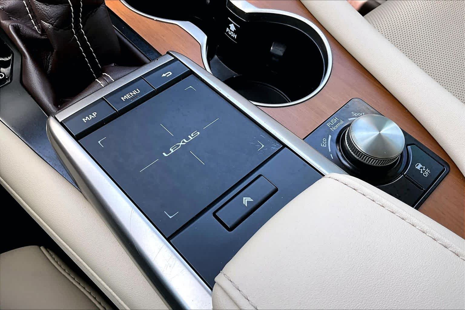 Used 2020 Eminent White Pearl Lexus  image 33