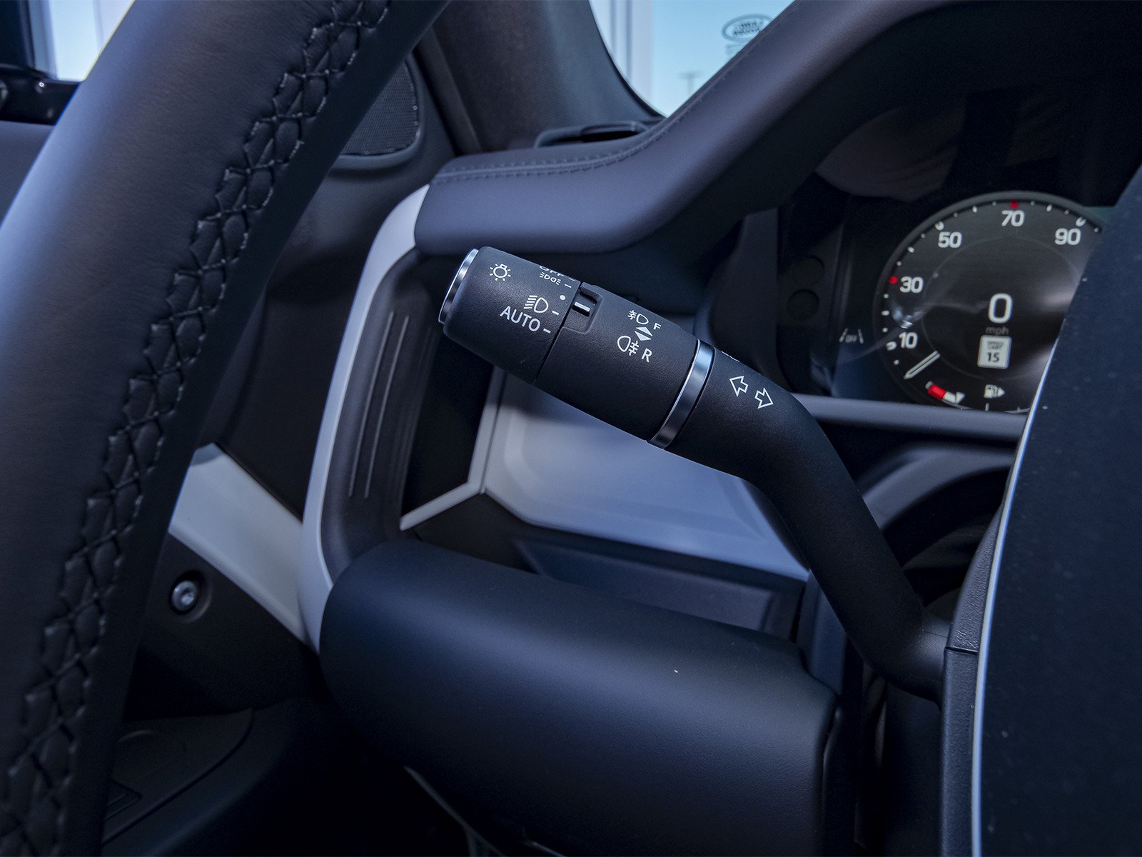 New 2026 Fuji White Land Rover X-Dynamic SE image 16