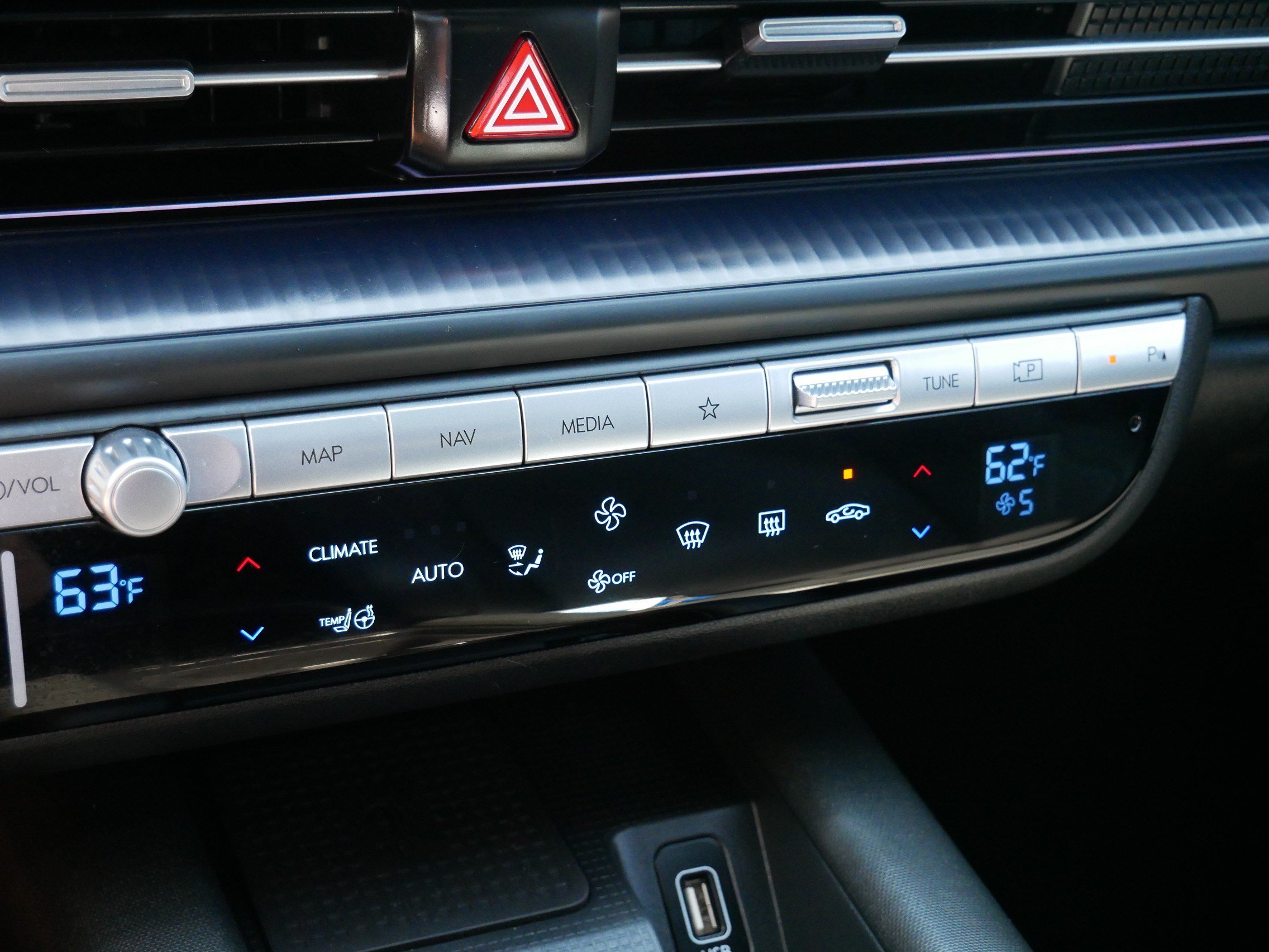 Certified Used 2023 Onyx Black Hyundai Limited image 23