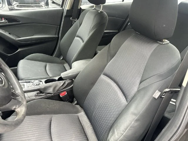 Used 2016 Silver Mazda i Sport image 14