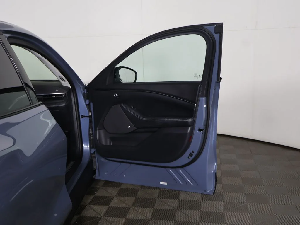 Used 2023 Blue Ford Premium image 24