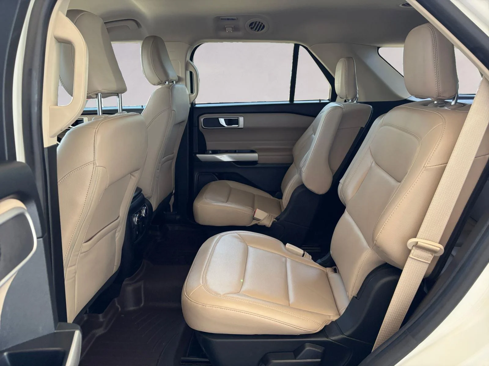 Used 2021 Star White Metallic Tri-Coat Ford XLT image 13