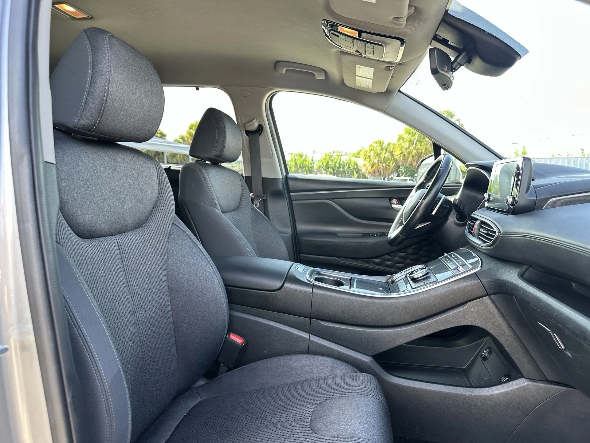Used 2022 Shimmering Silver Hyundai SEL image 23