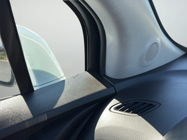 Used 2019 White Chevrolet LT image 31