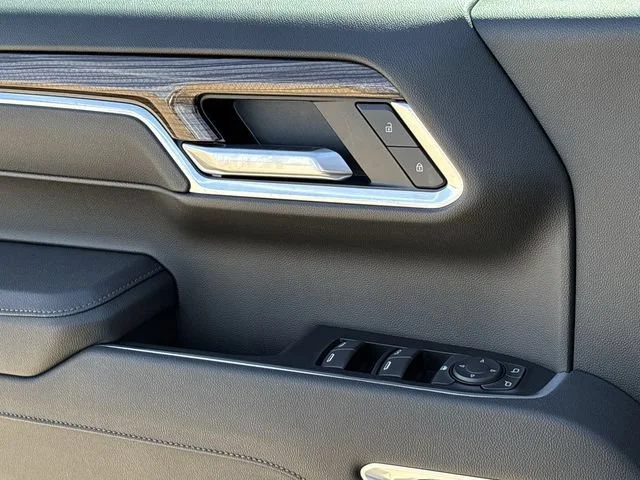 New 2026 Sterling Gray Metallic Chevrolet LT image 18