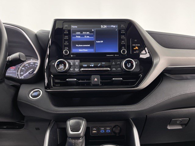Certified Used 2022 Celestial Silver Metallic Toyota XLE image 20