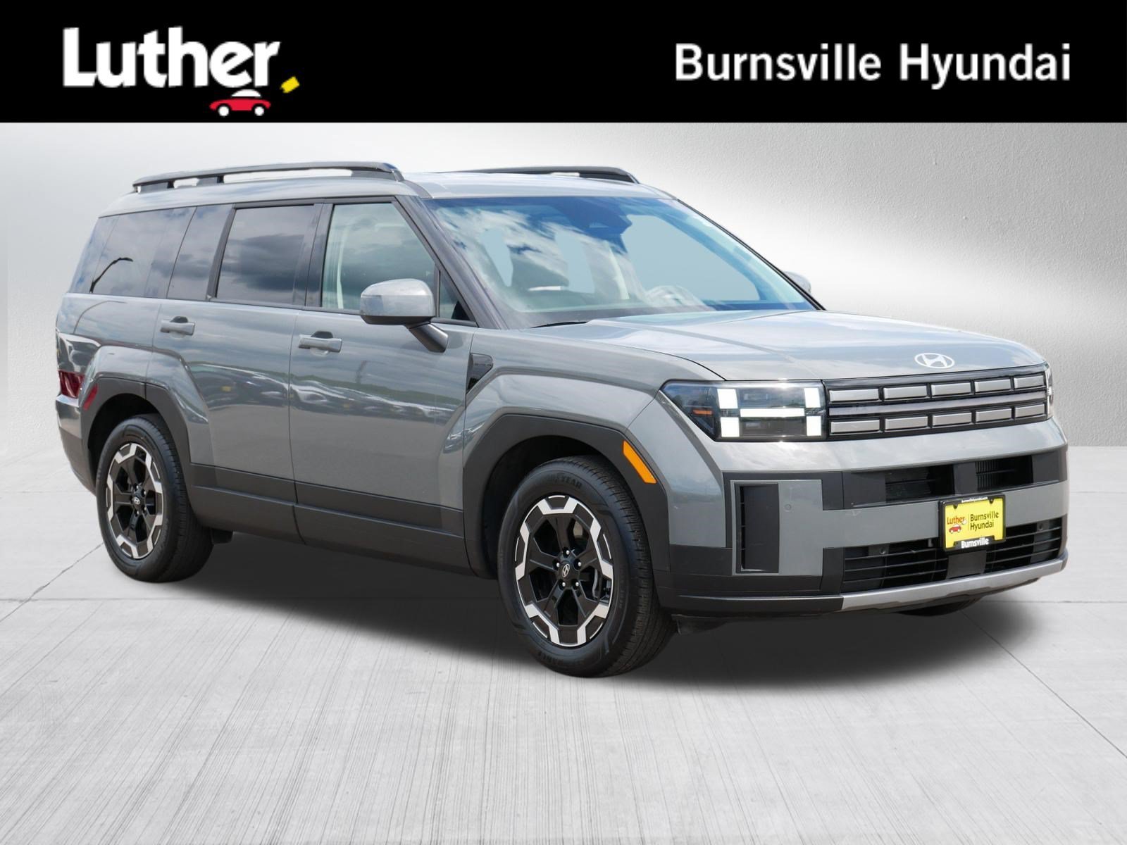 Certified Used 2024 Hampton Gray Hyundai SEL image 1