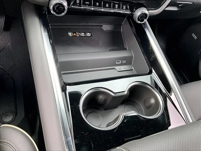 2026 Chevrolet Tahoe Premier - Photo 27