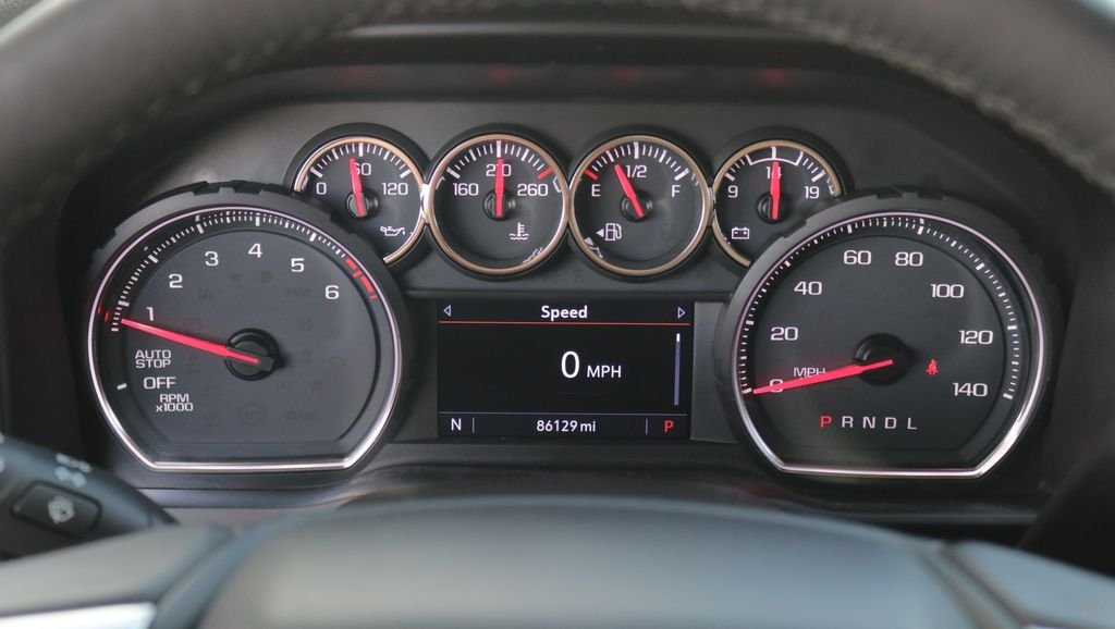 Used 2020 Silver Chevrolet RST image 21
