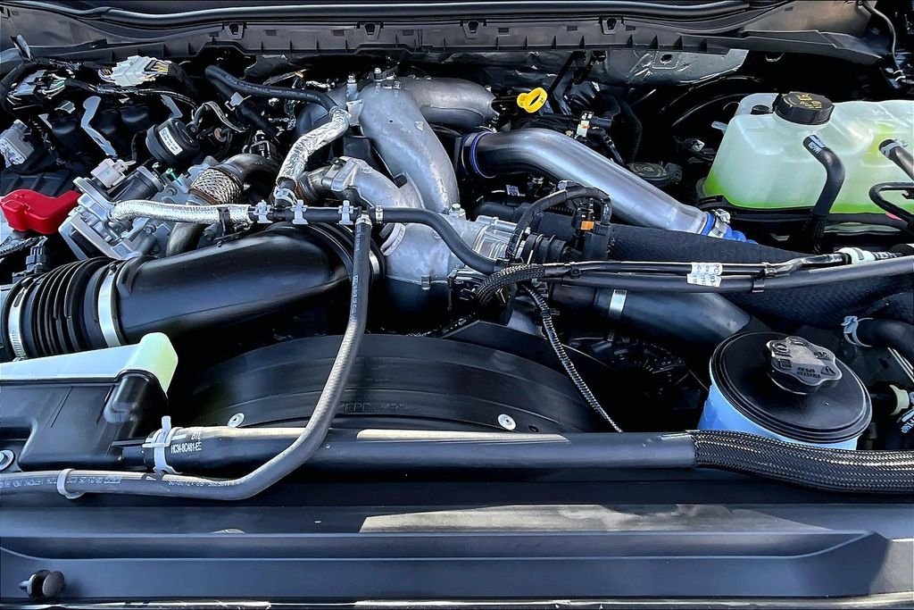 New 2026 Ford Super Duty F-250 Lariat 4D Crew Cab