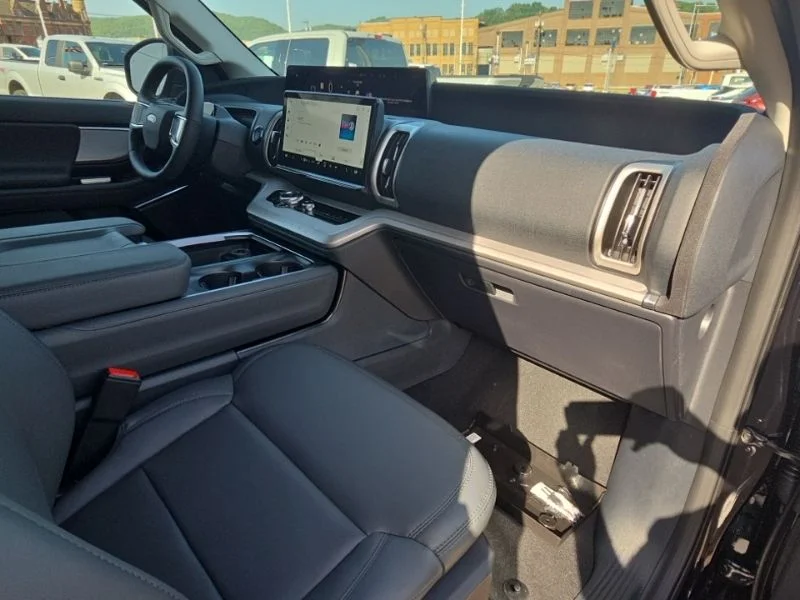 New 2026 Agate Black Metallic Ford MAX Active image 15