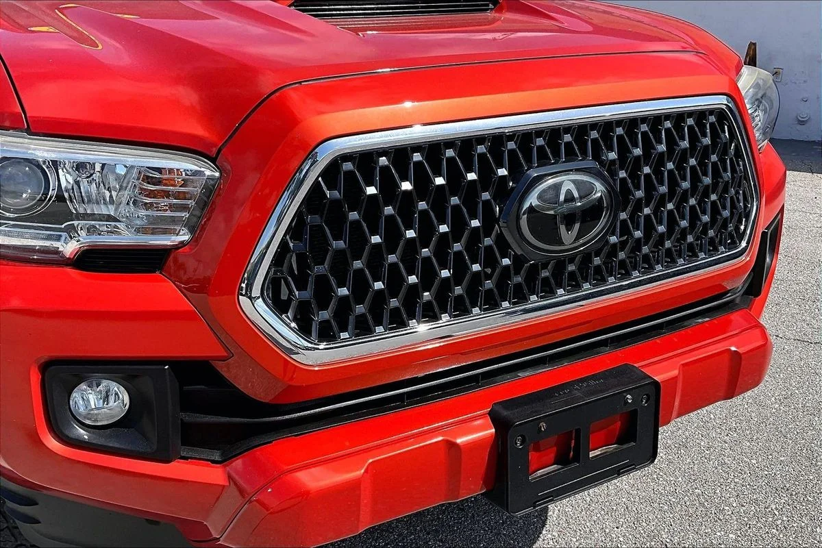 Used 2018  Toyota TRD Sport image 36
