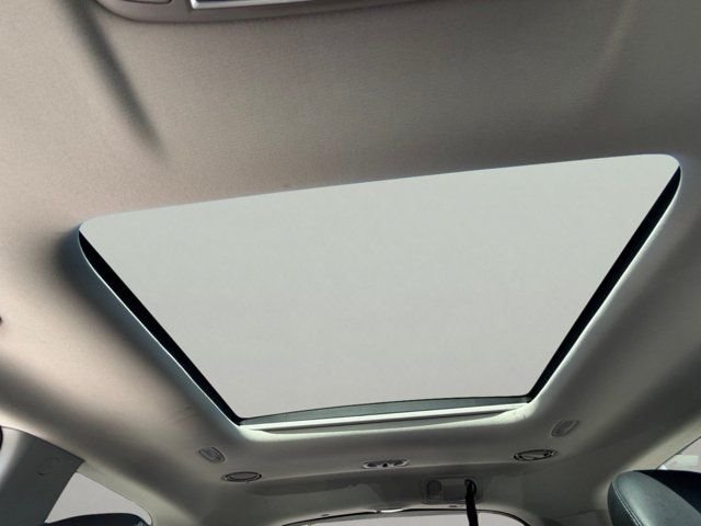 New 2025 Silver Kia SX image 27
