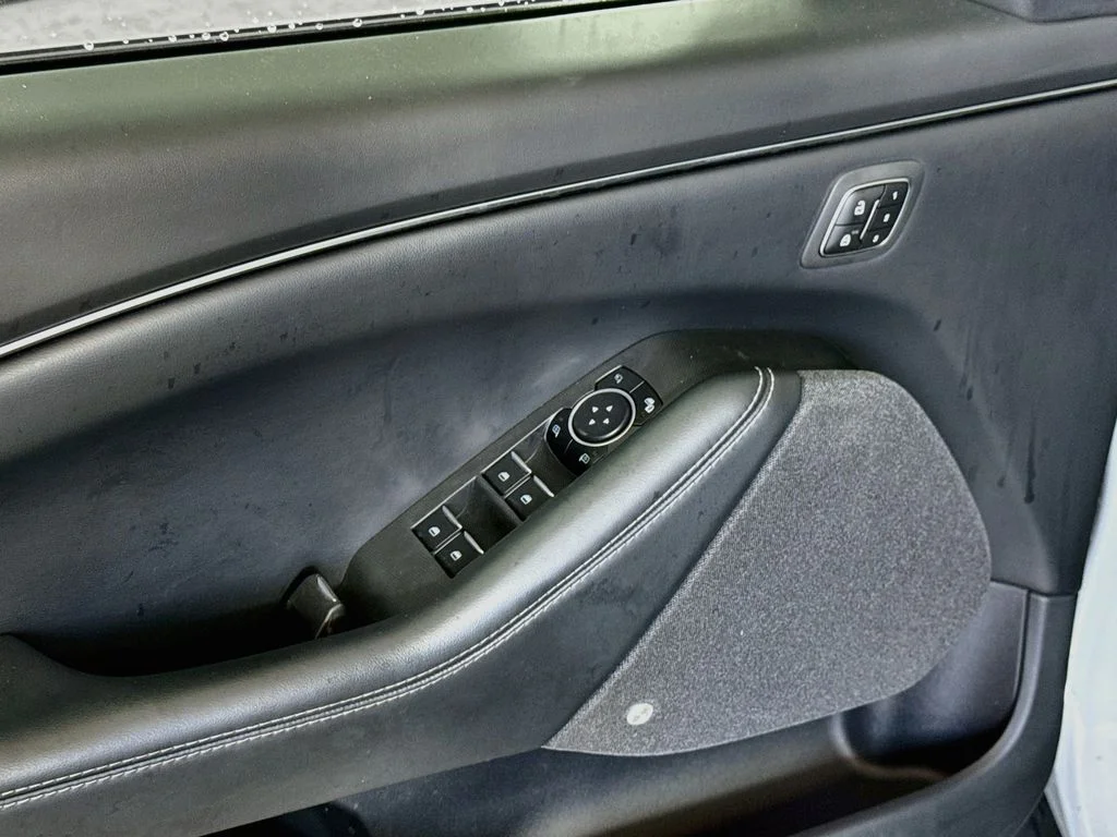 Used 2023 Space White Metallic Ford Premium image 23